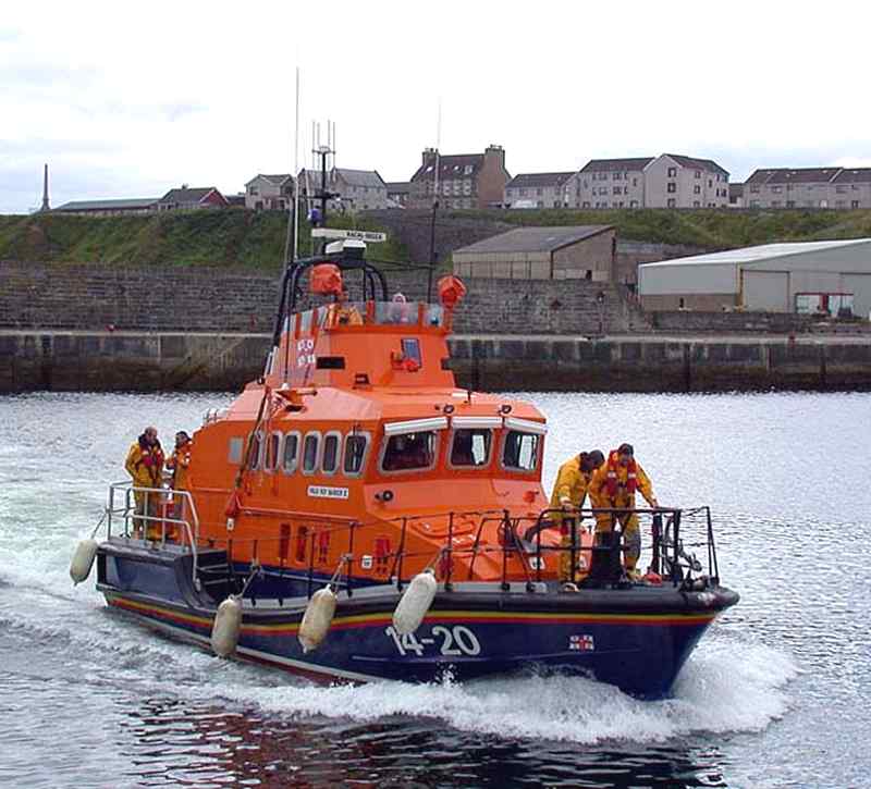 Photo: Lifeboats & Helicopter Exercise