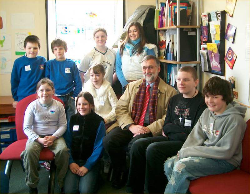 Photo: Peter Peacock MSP Education Minister With Young Folk at Ormlie