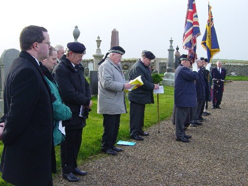 Photo: Remembrance Sunday Corsback War Memorial - 12 November 2006
