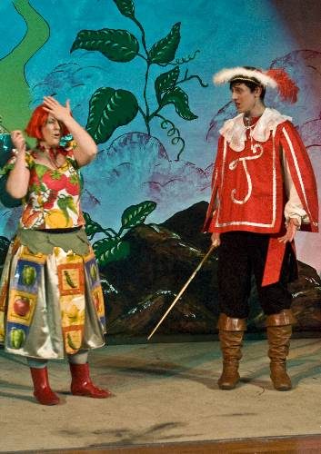 Photo: Thurso Players Pantomime 2007 - Jack And The Beanstalk