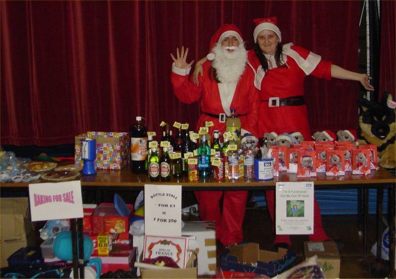 Photo: Mandy And Anne Hold Successful Christmas Sale For Costa Rica Trek