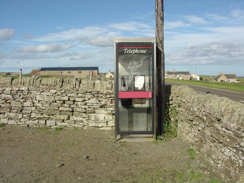 Photo: Auckengill Telephone Box